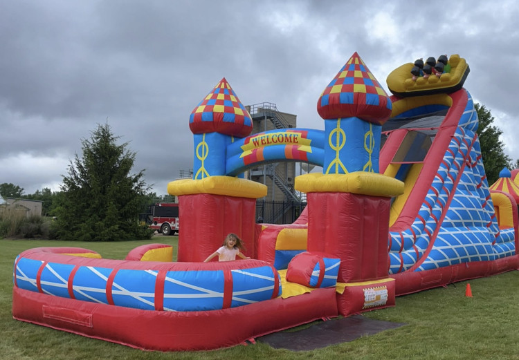 23ft Carnival Slide